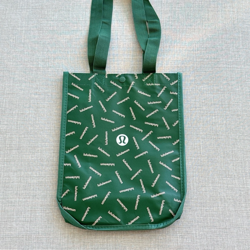 Lululemon Reusable Bag, Small, Green, Holiday Edition Logo Pattern, NEW